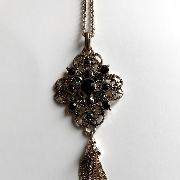 Accessorize brand- Long pendant necklace with black and gray zircon stones. - Picture 1 of 4